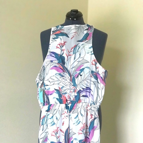 NWT Apana Light floral Jumpsuit Size M - Picture 3 of 7